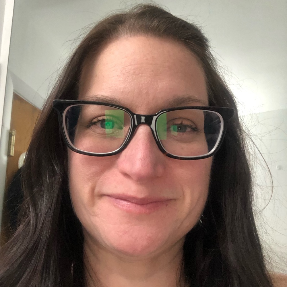 Meet your Posher, Melissa